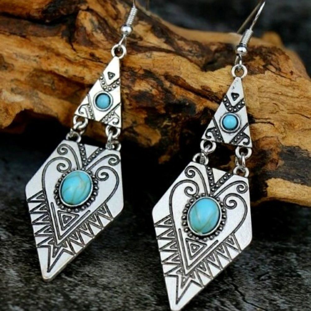 WESTERN SILVER TURQUOISE BOHO AZTEC DANGLE EARRINGS